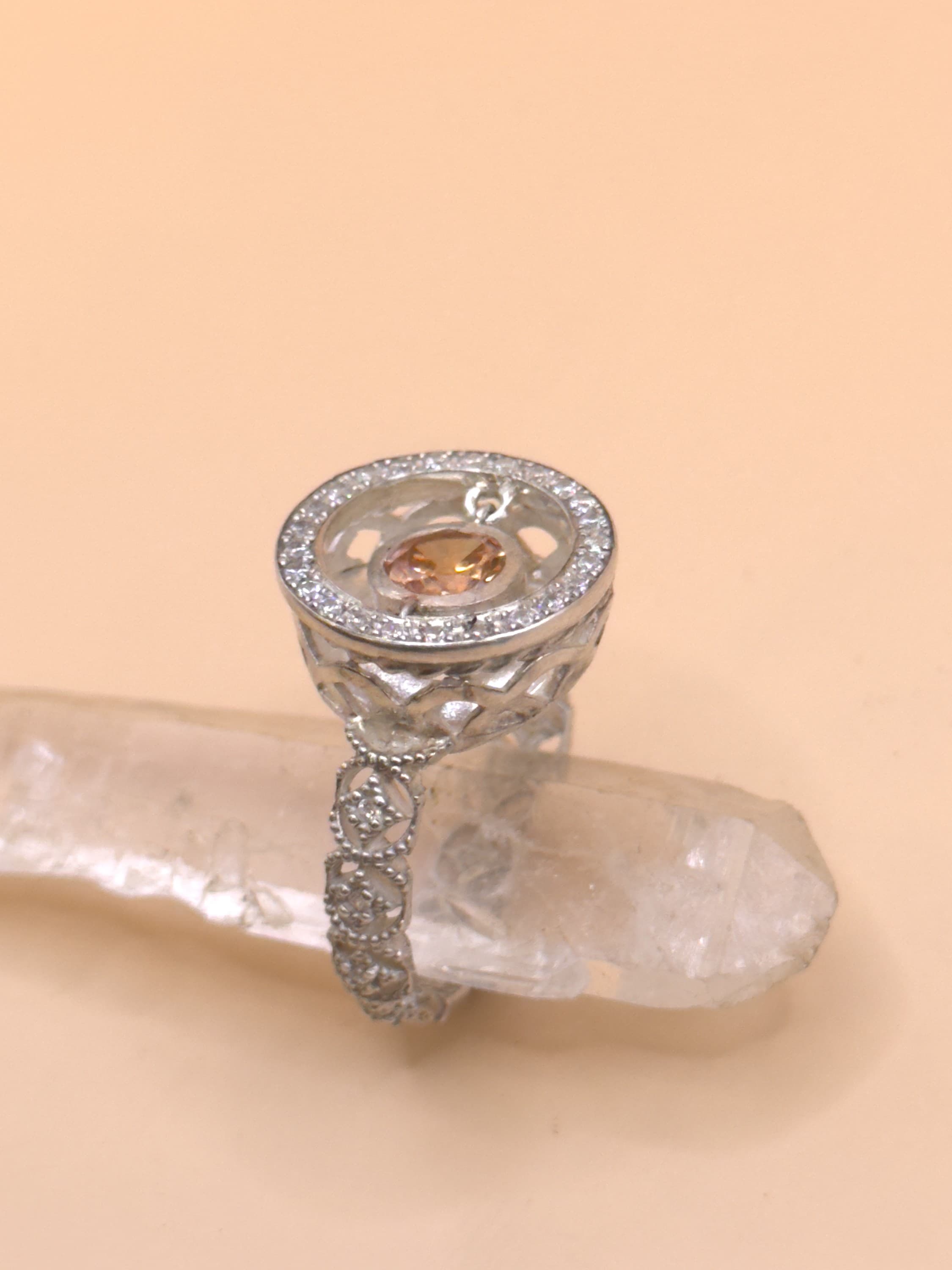 Dancing Diamond Basket Ring