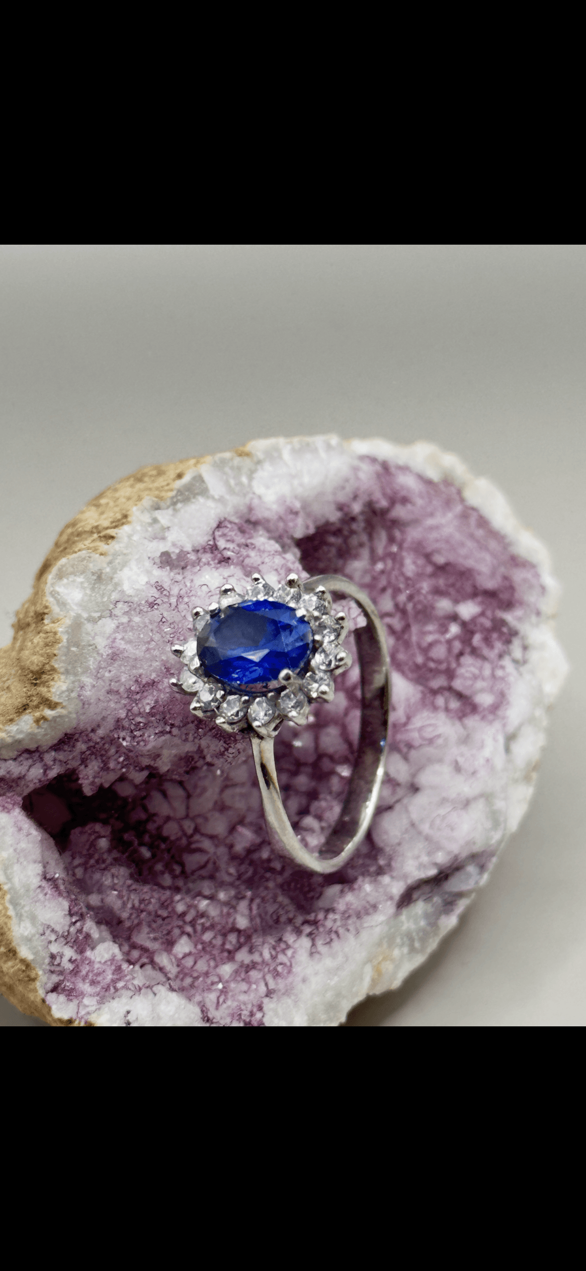 Safire And Diamond Cluster Ring